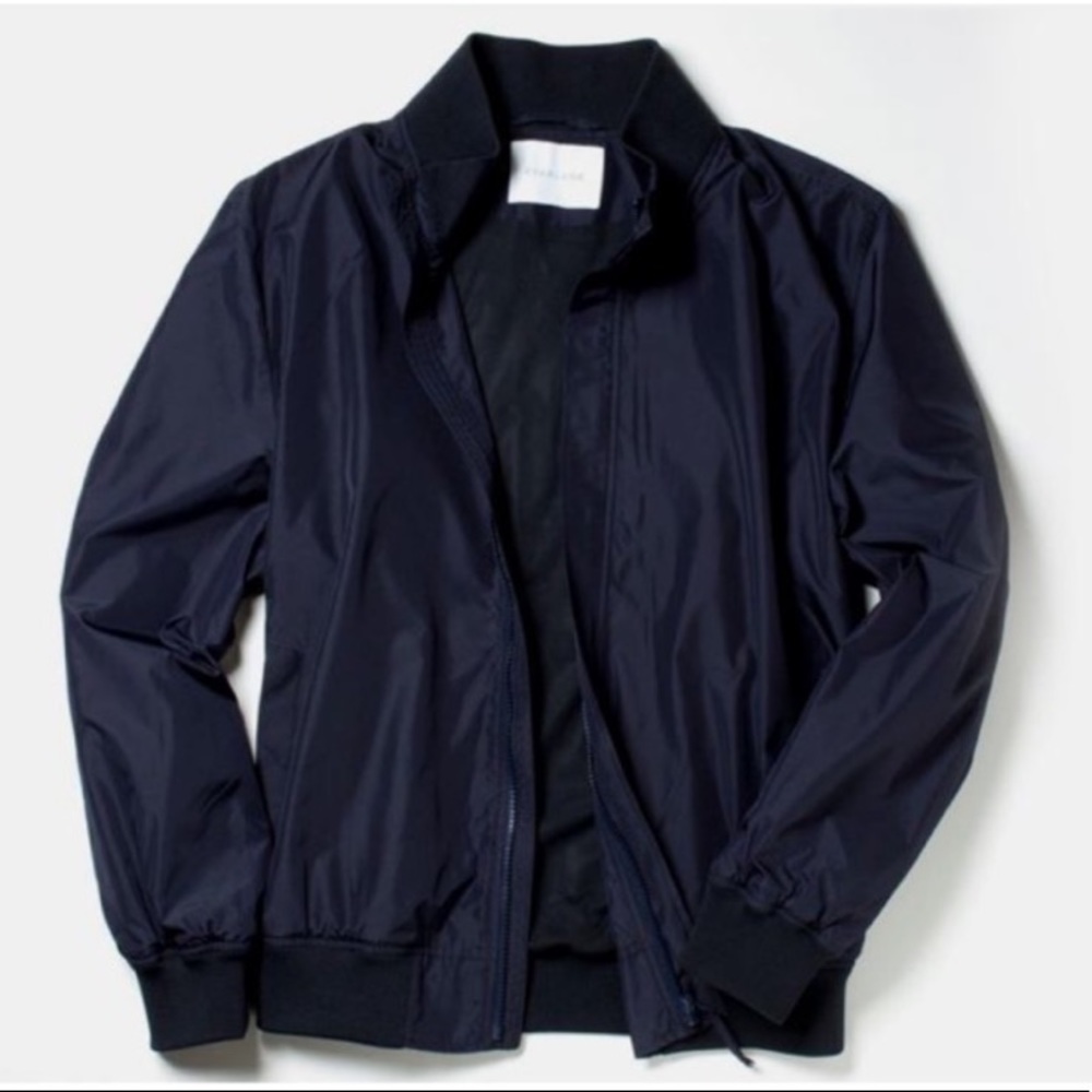 Men’s Lightweight Jacket in Navy.